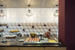 Buffet - B&B Hotel Firenze Nuovo Palazzo di Giustizia (Florence)