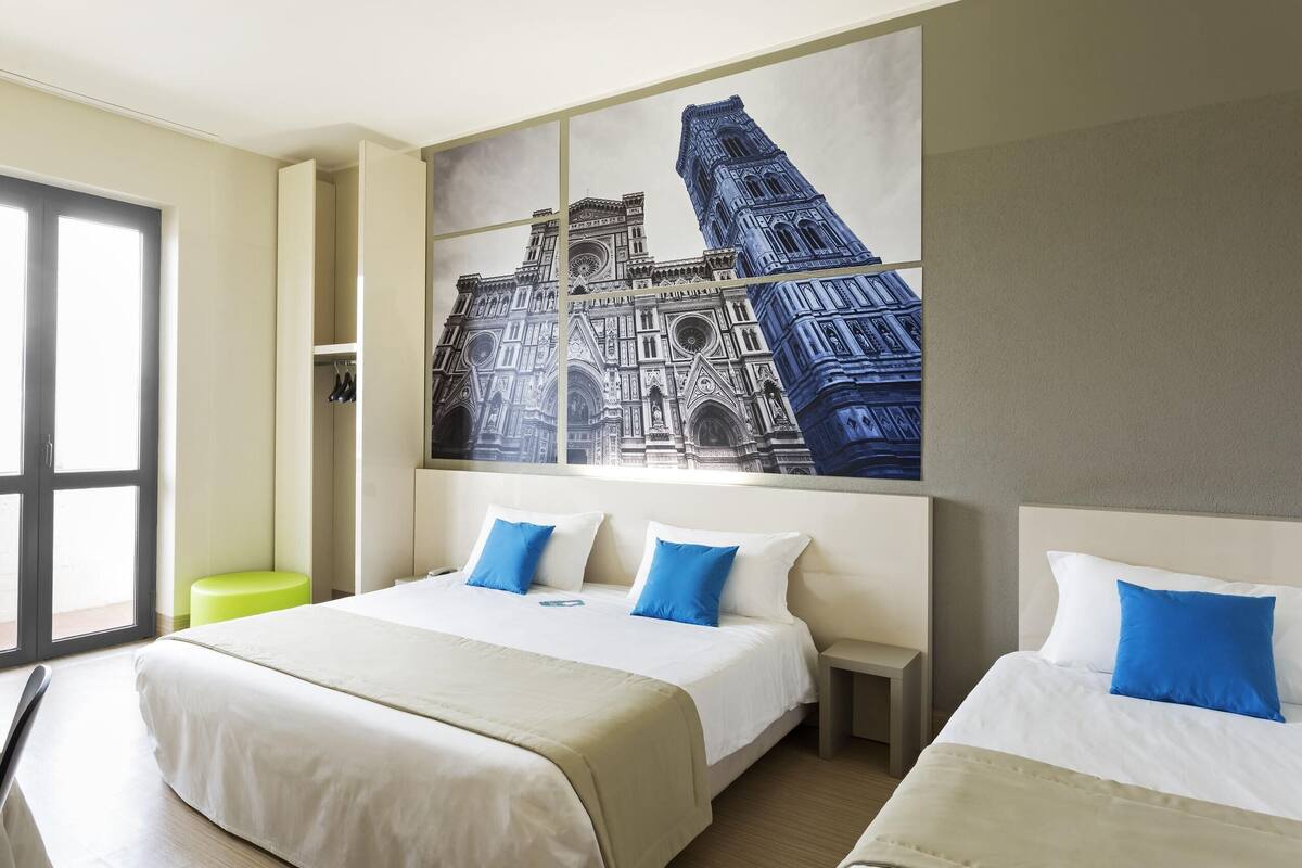 Firemannsrom – standard, ikke-røyk | Safe på rommet, skrivebord, lydisolert og wi-fi (inkludert)