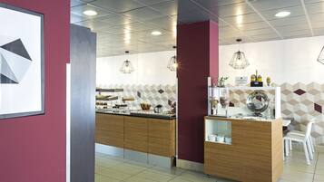 Daily buffet breakfast (EUR 7.9 per person)