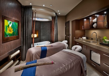 Couples treatment rooms, sauna, hot tub, steam room, body treatments at Atlantis Casino Resort Spa