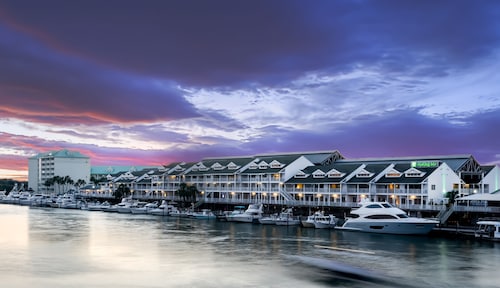 Holiday Inn & Suites Clearwater Beach S-Harbourside by IHG