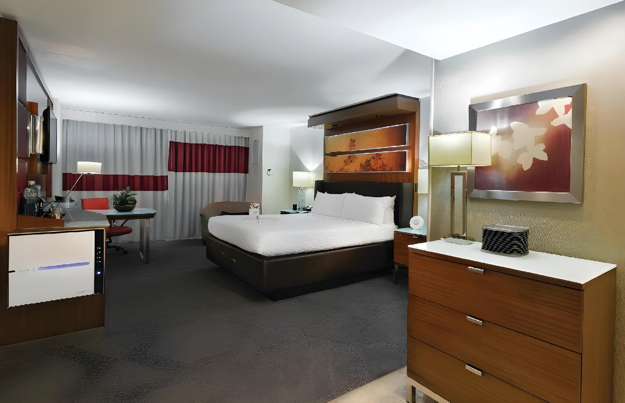 Ropa de cama de alta calidad, colchones con acolchado adicional, minibar