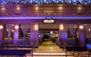 5 bars/lounges, poolside bar