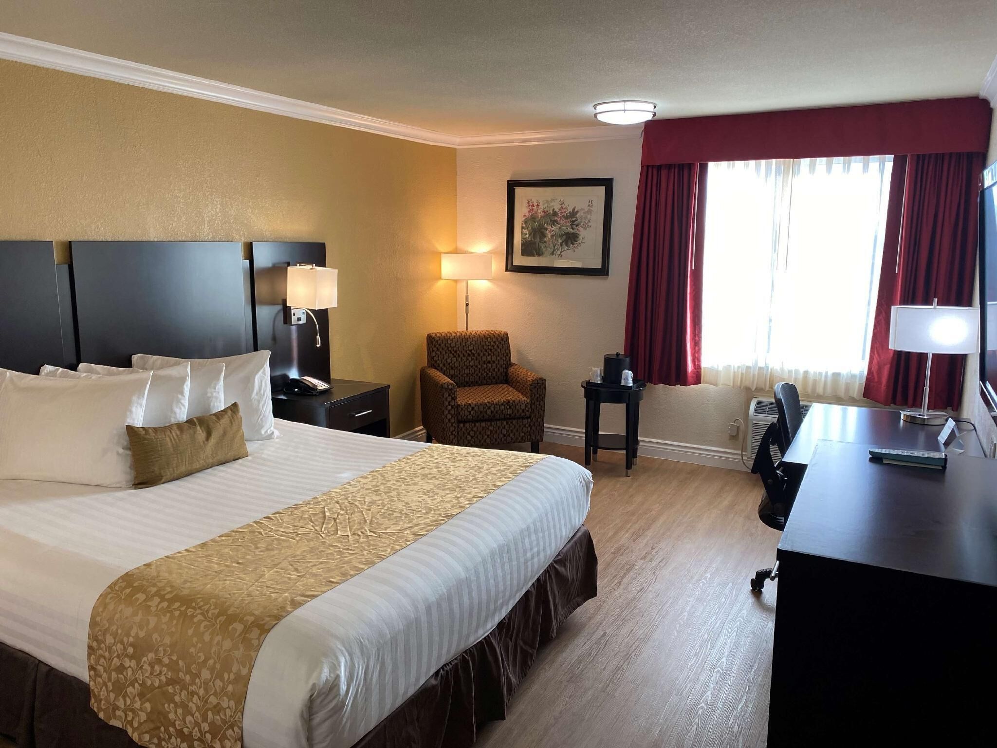 Pillow-top beds, in-room safe, desk, laptop workspace