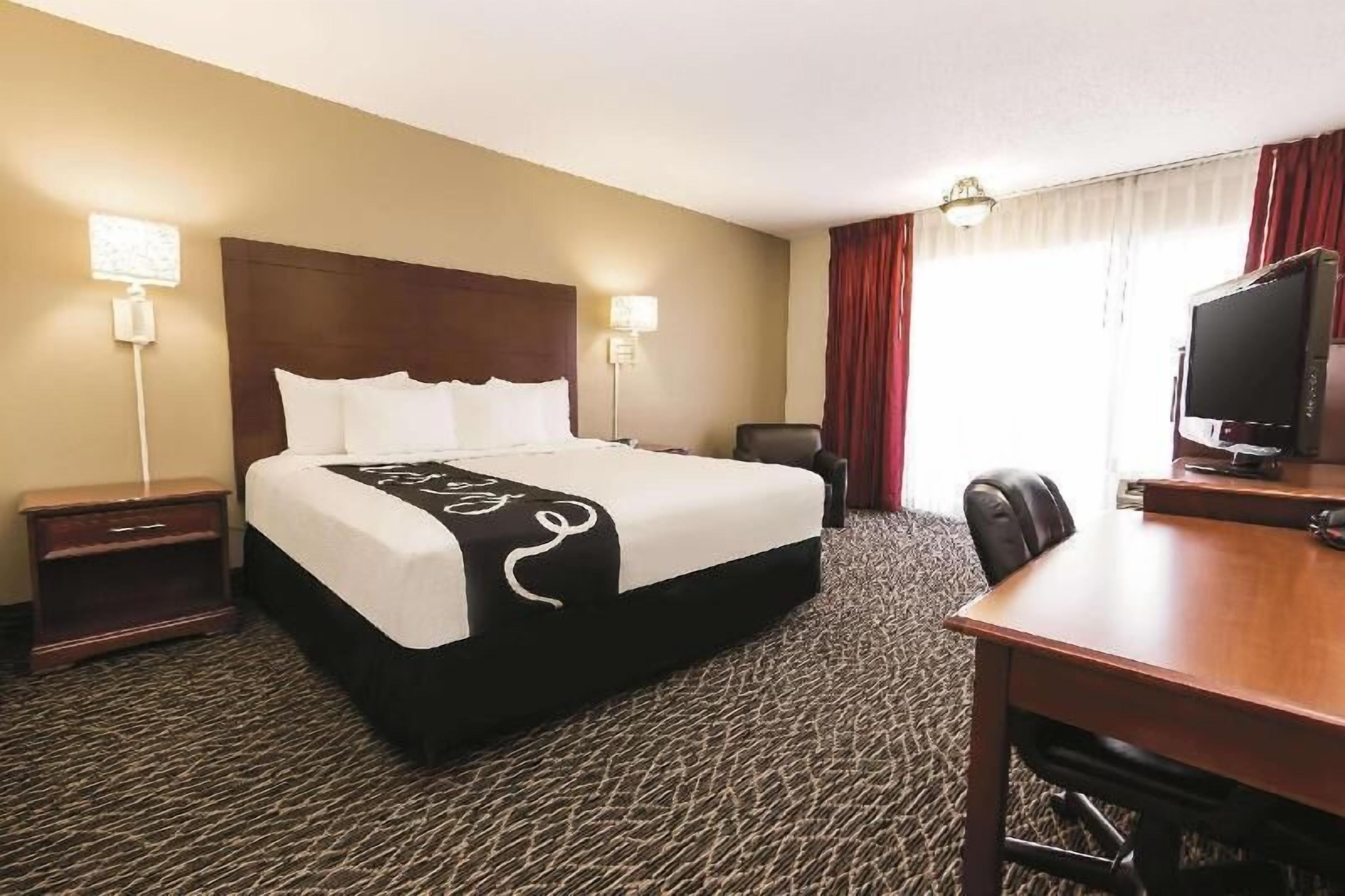 Ropa de cama de alta calidad y escritorio 