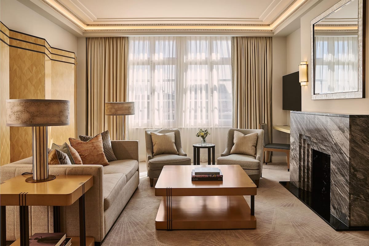 Mayfair Suite | Premium bedding, free minibar items, in-room safe, desk