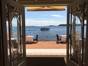 ディナーに営業