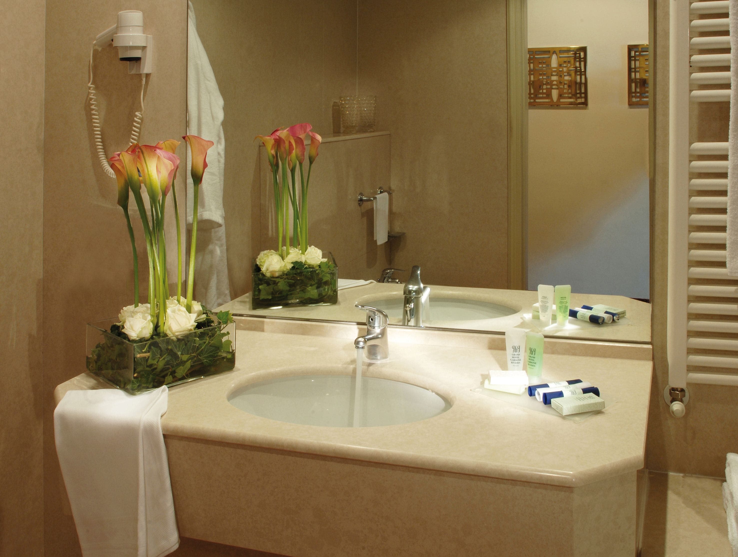 combined shower/bathtub, free toiletries, hair dryer, bathrobes