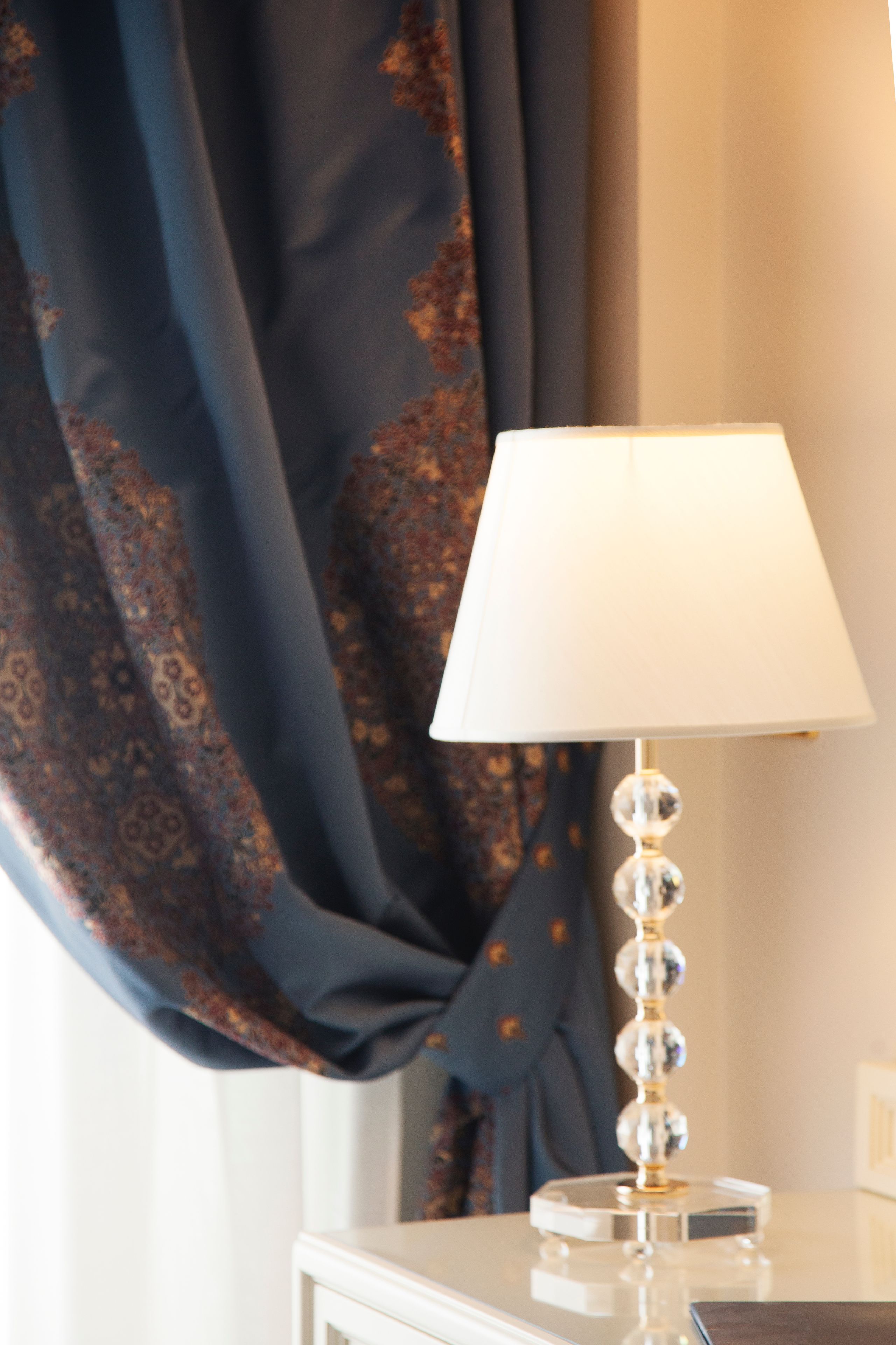 hypo-allergenic bedding, minibar, in-room safe, desk