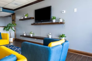 Lobby - Baymont by Wyndham London KY (London)