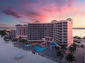 Exterior - Pink Shell Beach Resort and Marina (Fort Myers Beach)