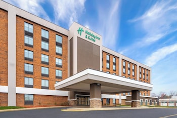 Holiday Inn Hotel and Suites Richmond West End by IHG