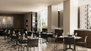 Desayuno a la carta todos los días (con cargo)