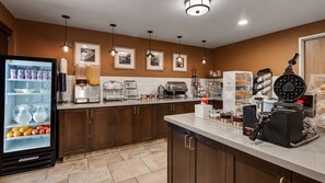 Free daily buffet breakfast 