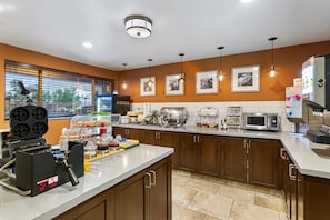 Petit déjeuner buffet compris tous les jours