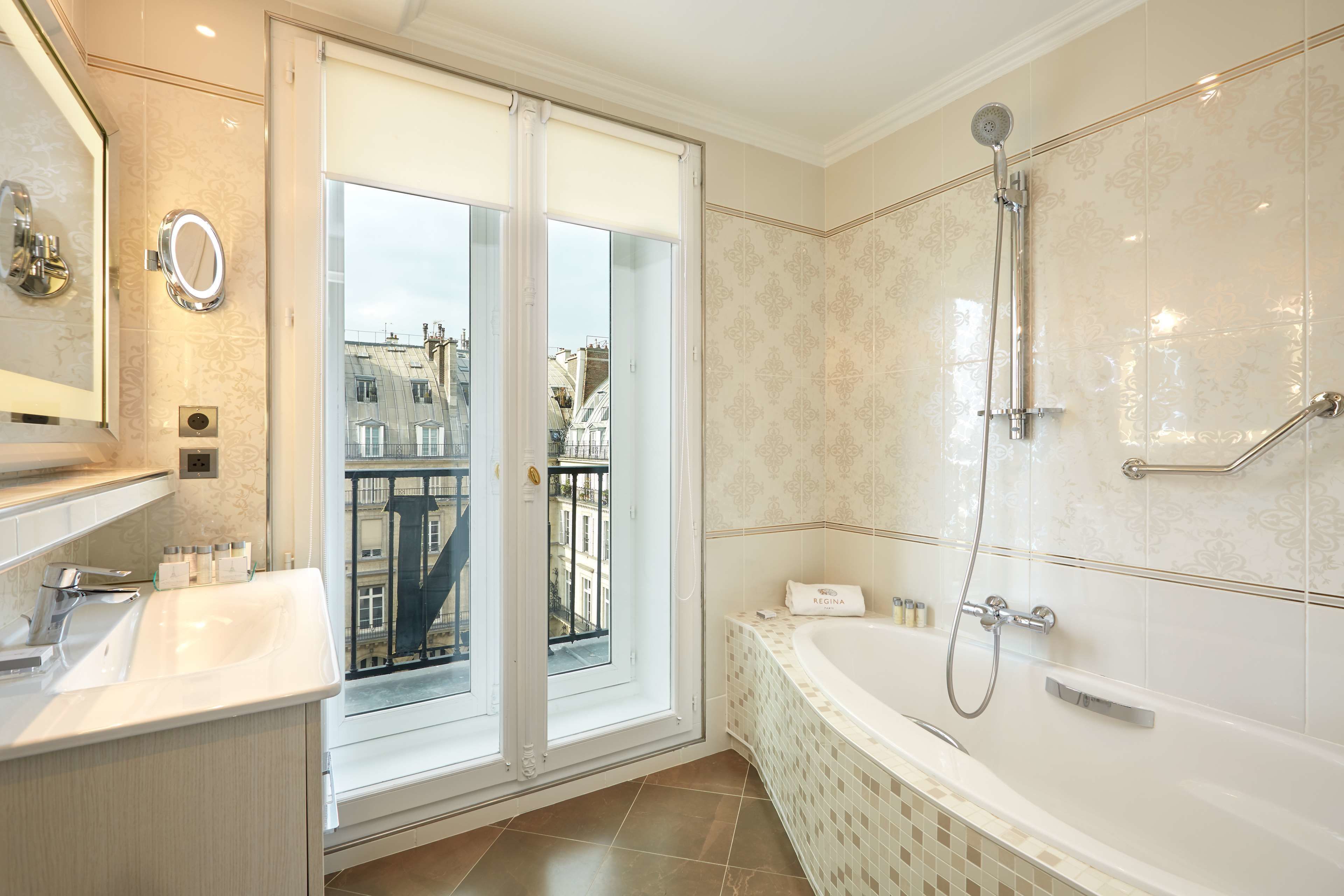 Photo - Hotel Regina Louvre