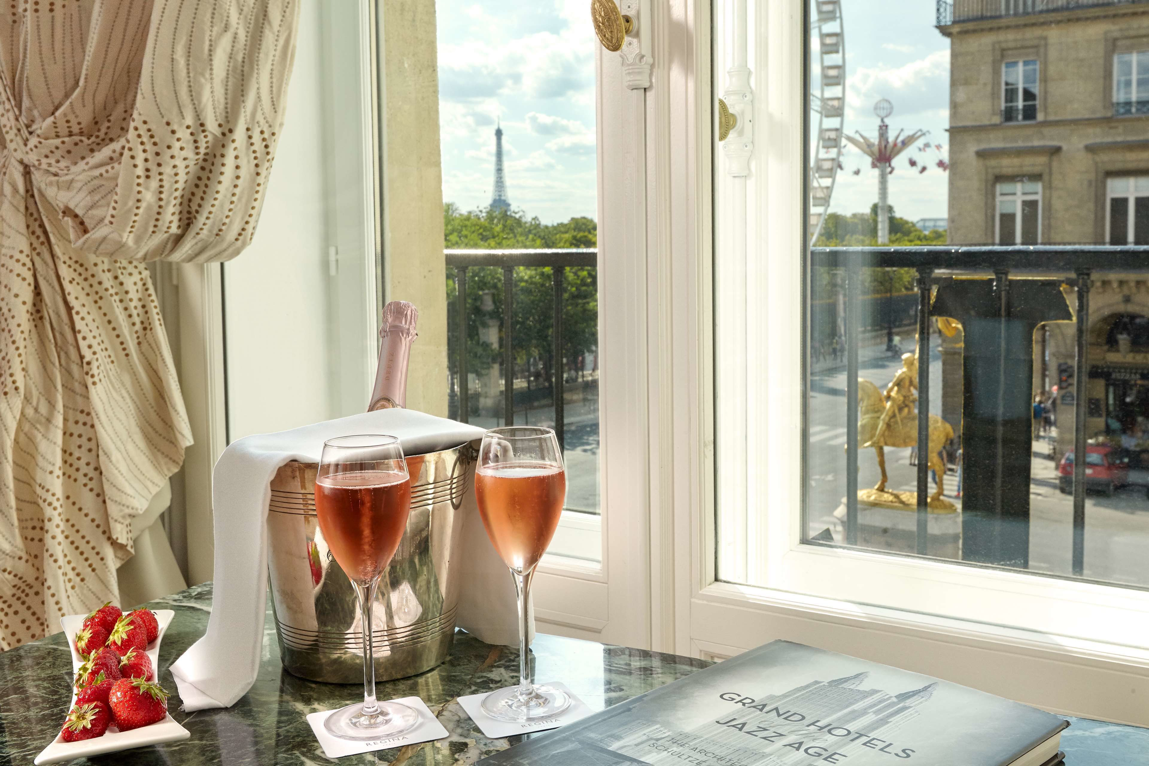 Eiffel Tower Suite | View from room