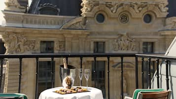 Suite Parisienne | Vue de la chambre