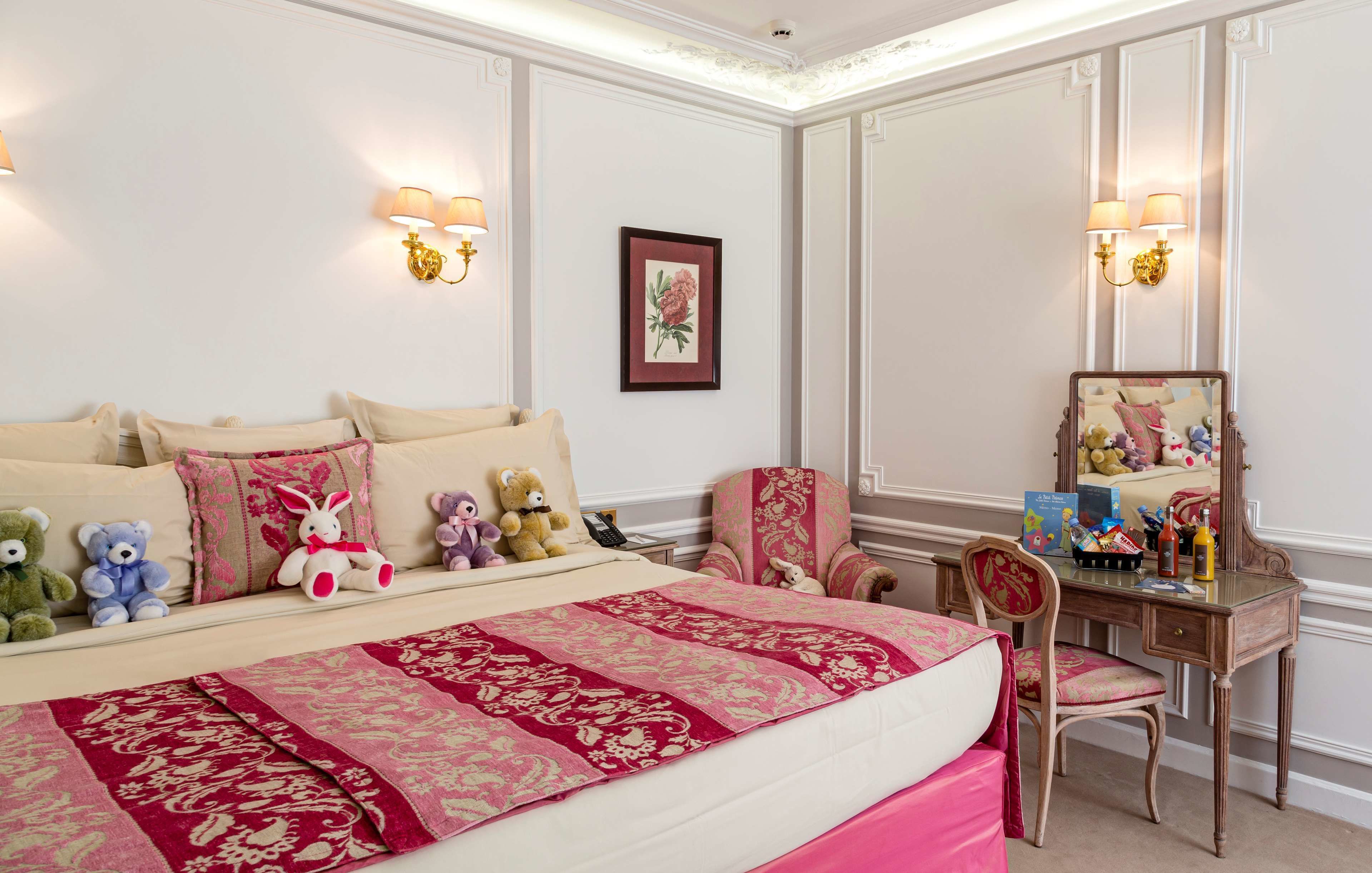 Children's theme room