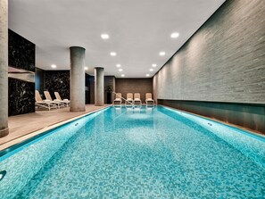 Indoor pool - Radisson Collection Hotel, Berlin (Berlin)