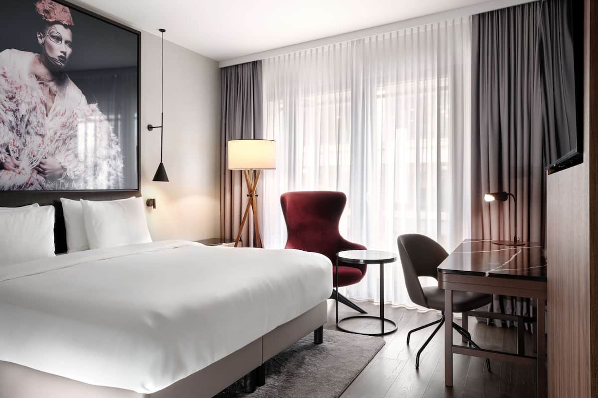 Room, Balcony (Collection) | 1 bedroom, in-room safe, desk, blackout curtains