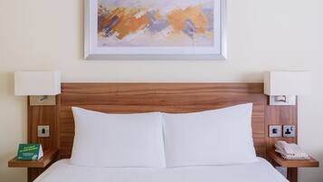 Standard Room | Desk, blackout drapes, free WiFi, bed sheets