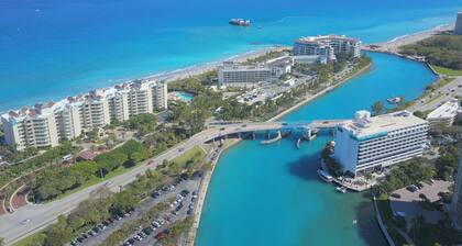 Waterstone Resort & Marina Boca Raton, Curio Collection by Hilton