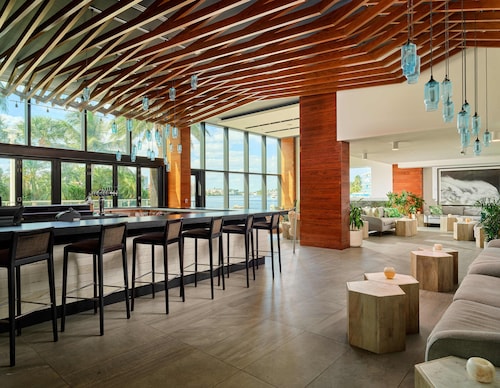Waterstone Resort & Marina Boca Raton, Curio Collection by Hilton