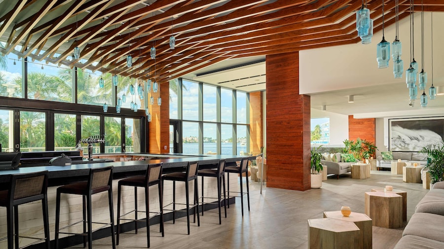 Waterstone Resort & Marina Boca Raton, Curio Collection by Hilton