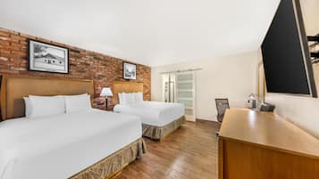 Standardzimmer, 2 Queen-Betten, Nichtraucher | Schreibtisch, Bügeleisen/Bügelbrett, kostenloses Internet per Kabel