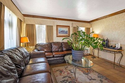 Rodeway Inn at Nevada State Capitol