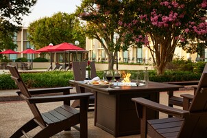 2 restaurantes, café da manhã, culinária americana