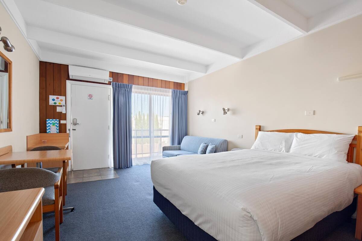 1 chambre, rideaux occultants, chambres insonorisées