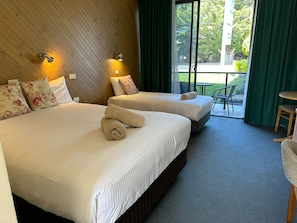 1 Schlafzimmer, Verdunkelungsvorhänge, schallisolierte Zimmer
