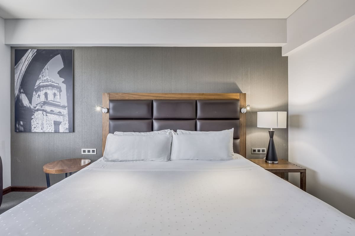 Down comforters, minibar, in-room safe, desk