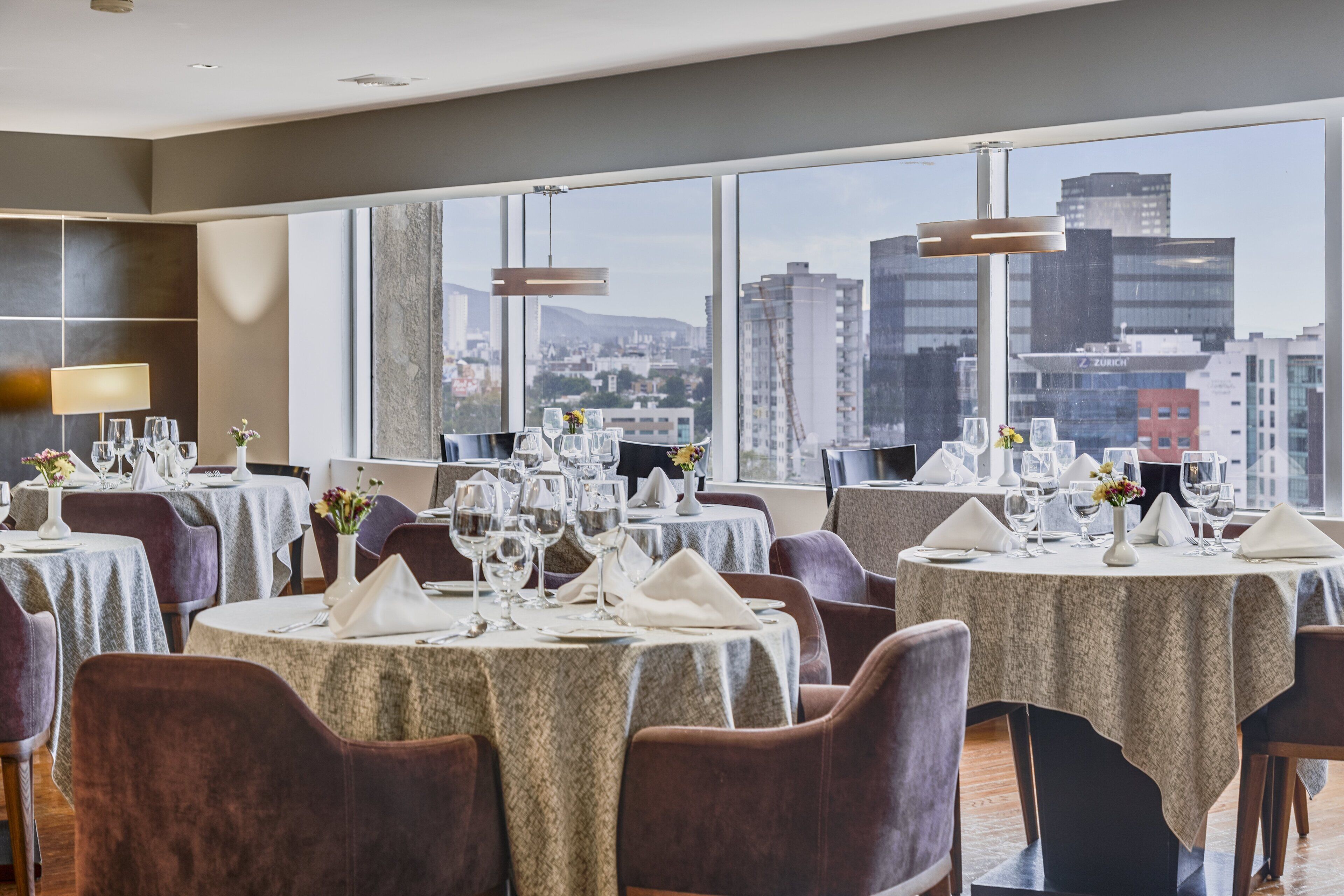 Breakfast and dinner served