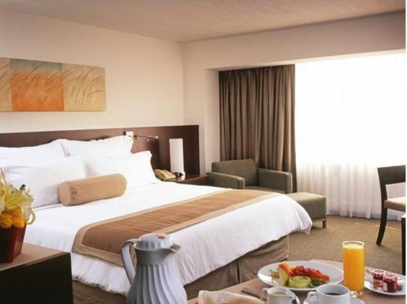 Down comforters, minibar, in-room safe, desk