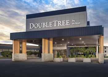 DoubleTree by Hilton Manhattan, KS