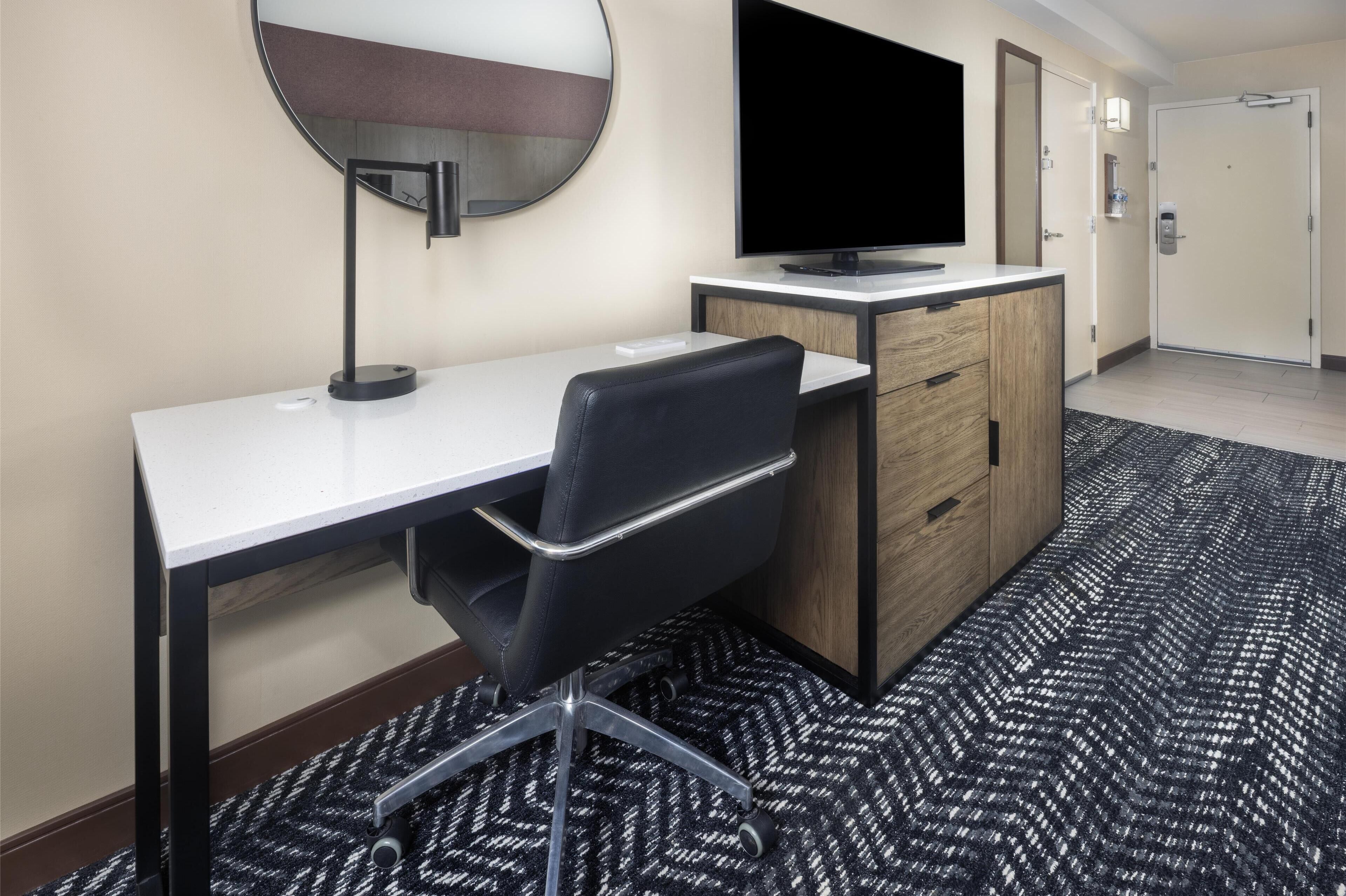 Photo - DoubleTree by Hilton Manhattan, KS