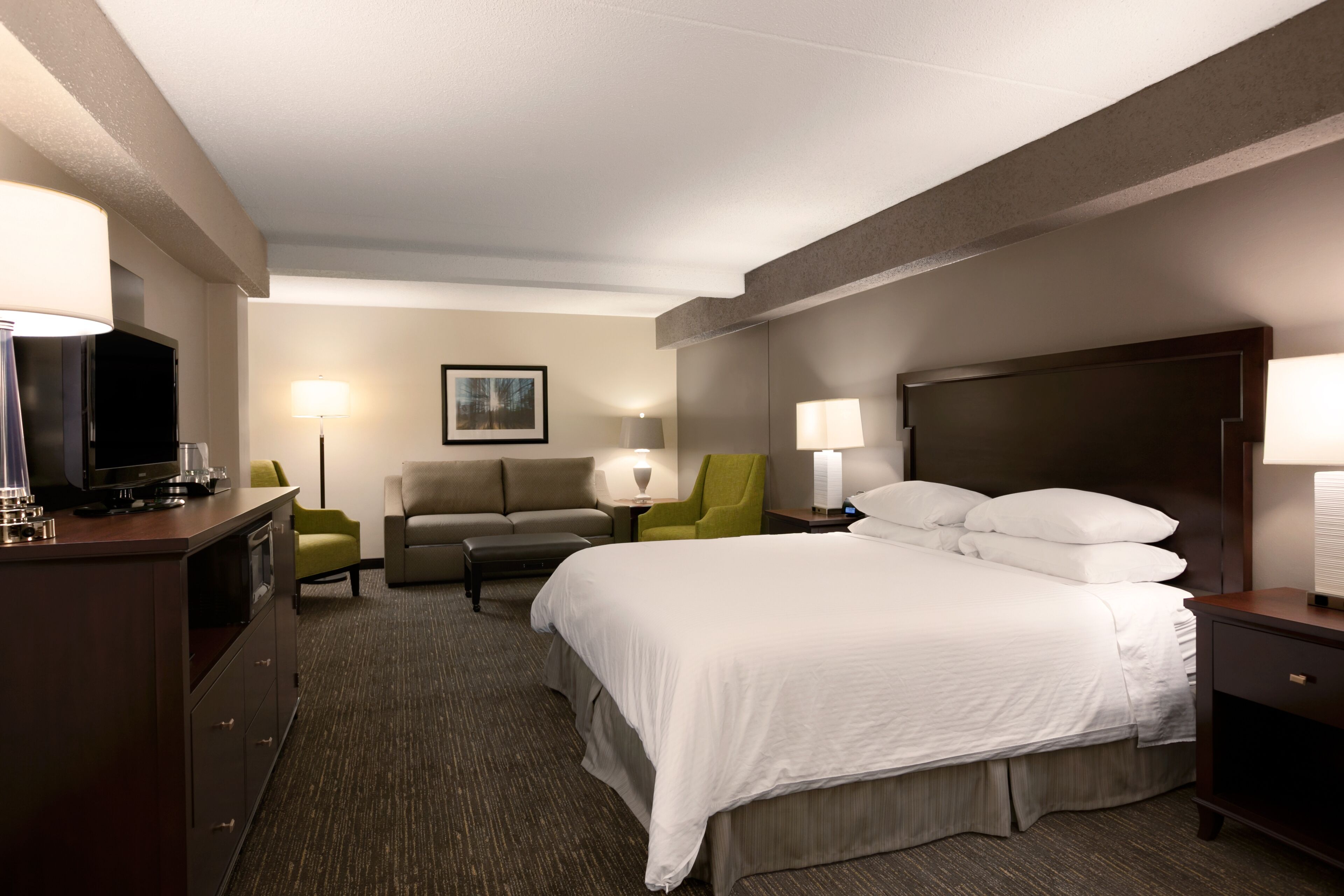 premium bedding, in-room safe, desk, laptop workspace