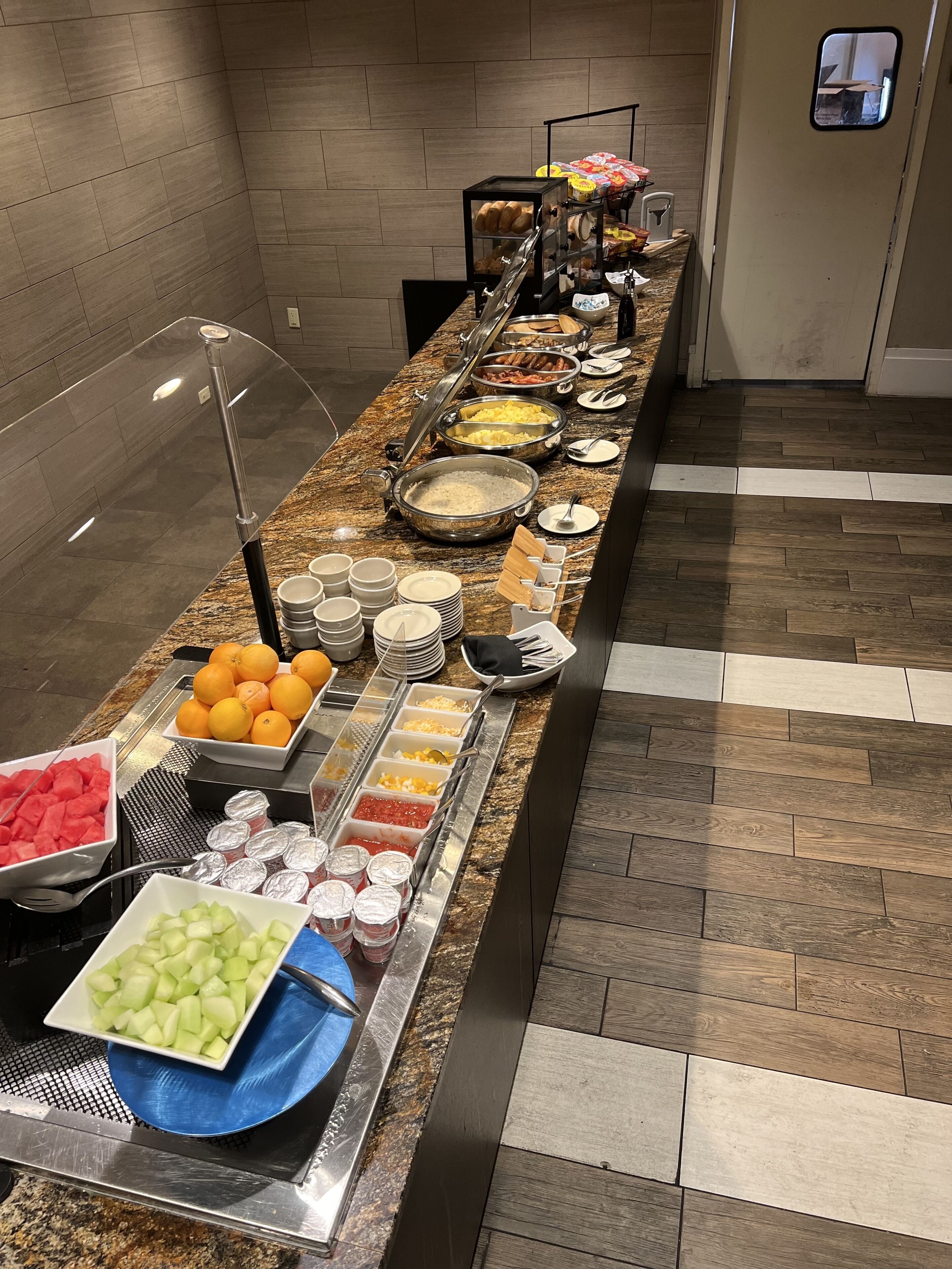 daily cooked-to-order breakfast for a fee