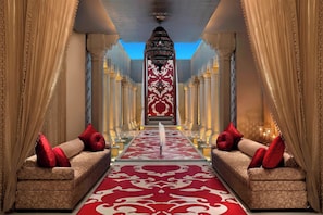 Lobby - ITC Mughal, A Luxury Collection Resort & Spa, Agra (Agra)