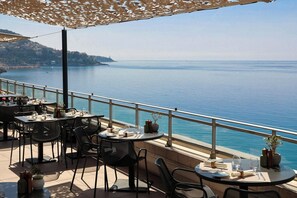 Lunch, dinner and brunch served - Le Meridien Nice (Nice)
