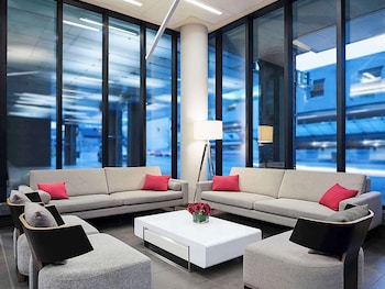 DoubleTree by Hilton Ottawa Downtown