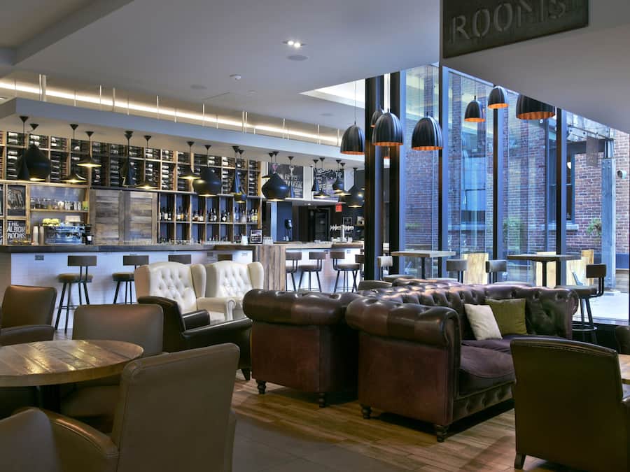 Bar (en la propiedad)