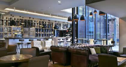 DoubleTree by Hilton Ottawa Downtown