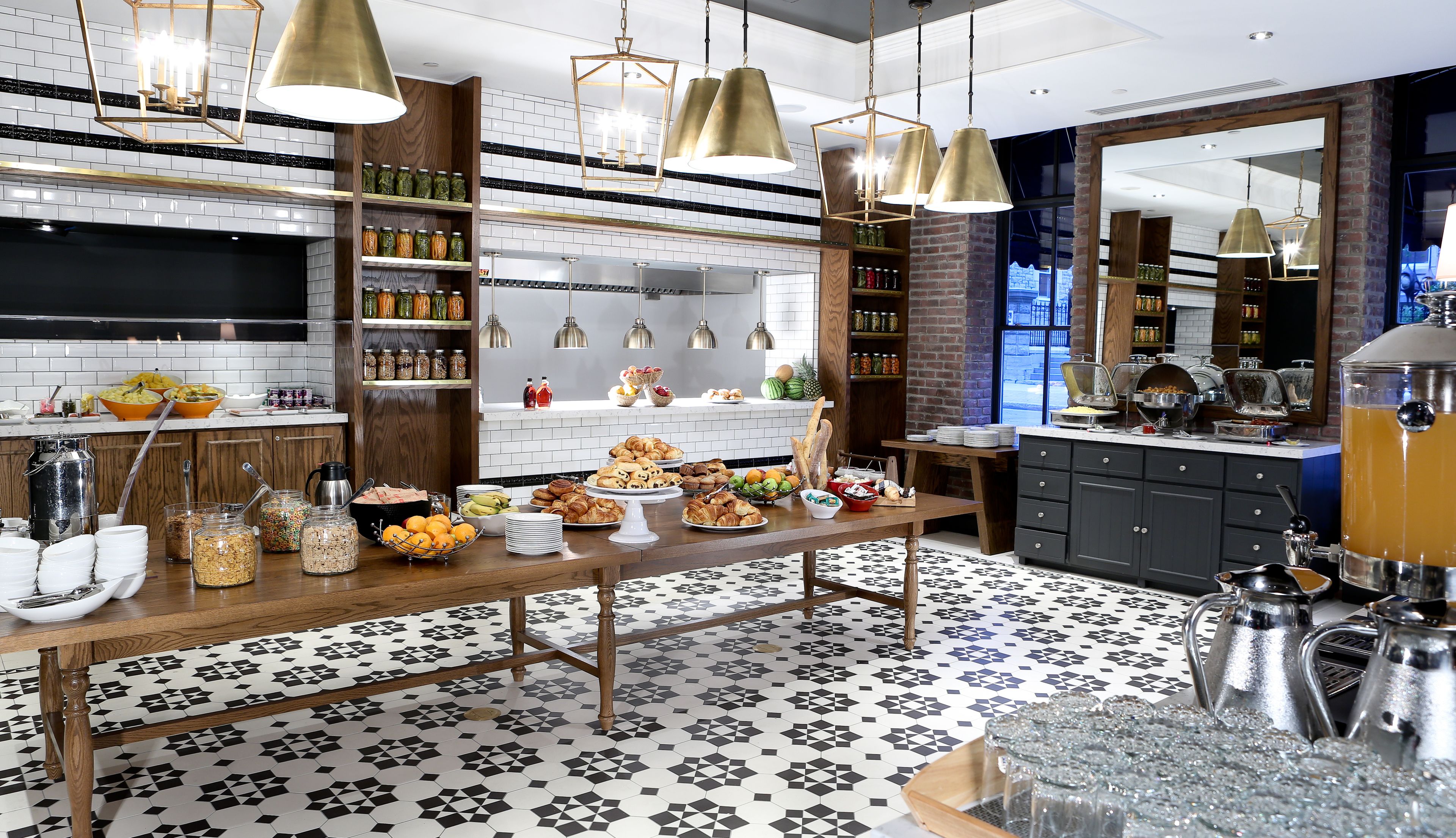 daily buffet breakfast (cad 25 per person)