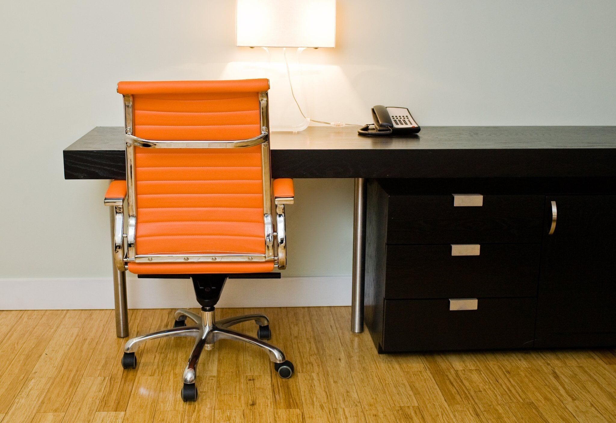 premium bedding, in-room safe, desk, laptop workspace