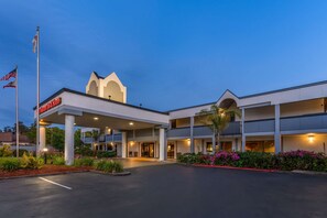 Exterior - Best Western Plus Wine Country Inn & Suites (Santa Rosa)