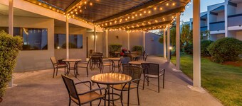 Best Western Plus Wine Country Inn & Suites
